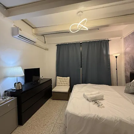 Twenty Two Place Sukhumvit 22