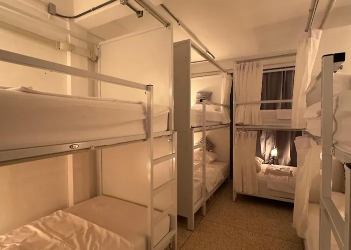 Twenty Two Place Sukhumvit 22